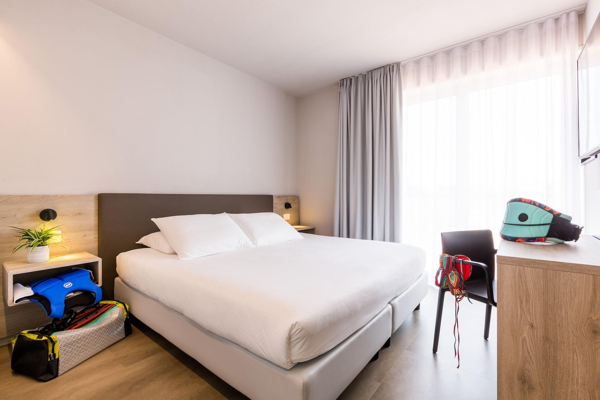 Goti Hotel Torbole Sul Garda Exterior foto